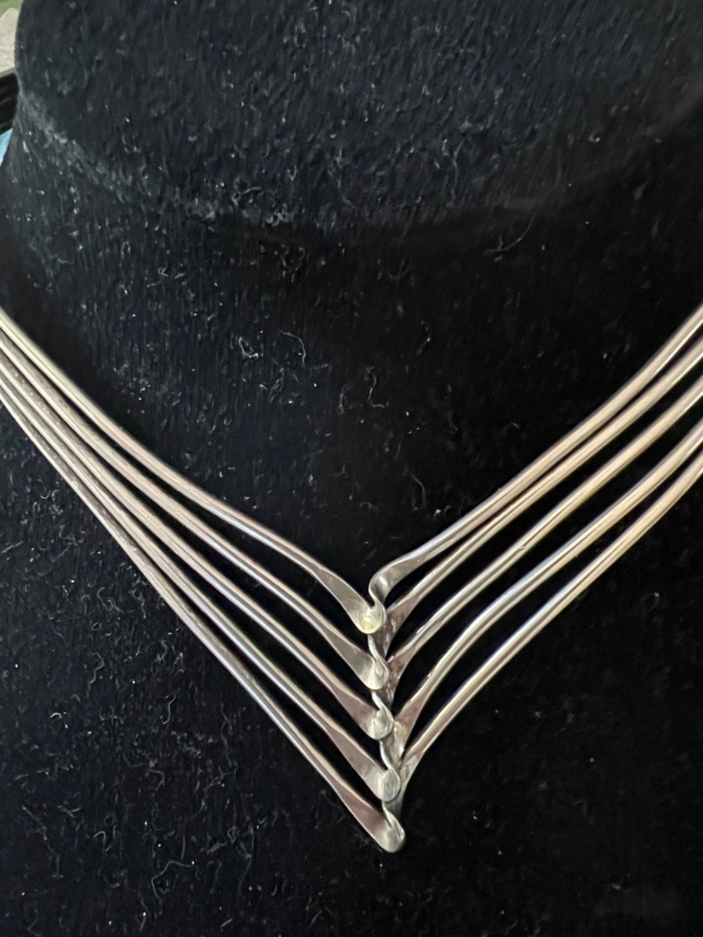 Silver V-Shaped Multi-Strand Choker Necklace - Women Jewelry - Picture 3 of 3